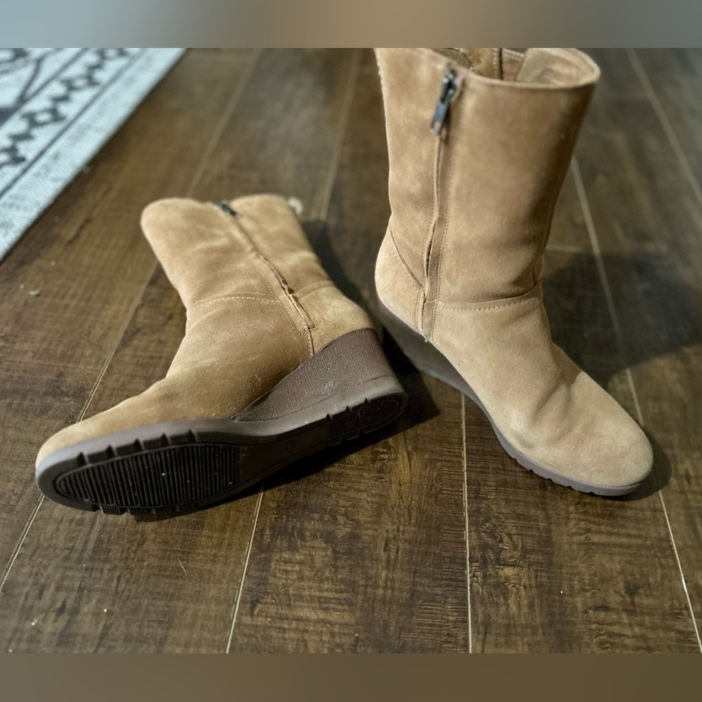 Ugg Wedge